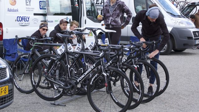 Les coureurs d’Amsterdam repartent avec le sourire.