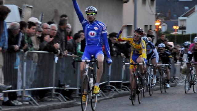 Bonsergent au sprint  Chartres-de-Bretagne (35)