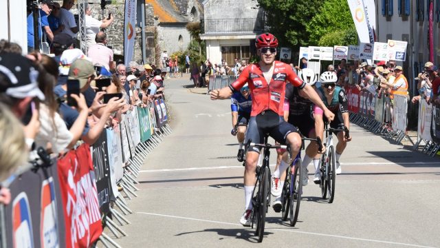 Essor Breton 2026 : LAnglais Portsmouth remporte la 3e �tape.