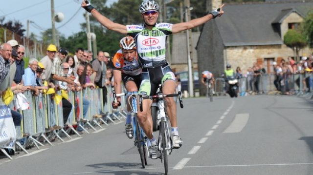 Boucles du Val d'Oust et de Lanvaux  Pleucadeuc (56) : Diguet devant Poilvet 