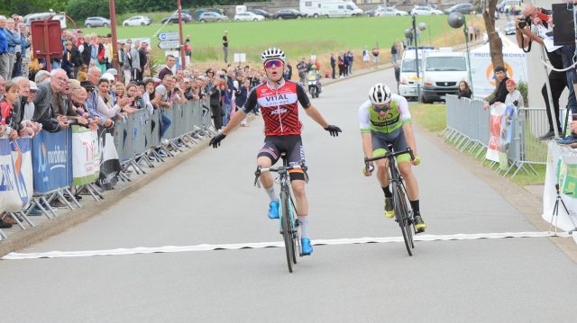 Tour de Pontivy Communaut-Souvenir Ange Roussel: Basset et Delalande 