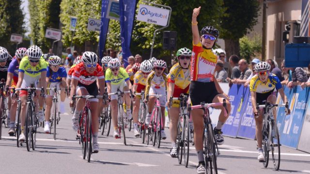 Finale coupe de France Cadettes  Loudun : Copponi au sprint