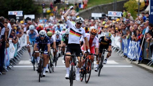 Tour de l'Avenir #1 : Kanter, maitre du sprint 