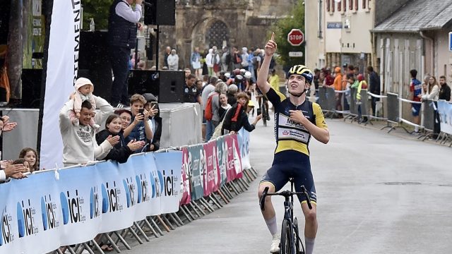 2e tape. Vilgot Reinhold :  J’offre cette victoire  Samuele, notre grand frre 