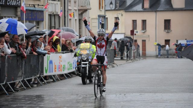 Tour de Bretagne Fminin : Shaw sous la pluie  Saint-Men le Grand  