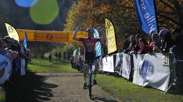 Challenge rgional de cyclo-cross Espoirs et juniors : Priou l'emporte