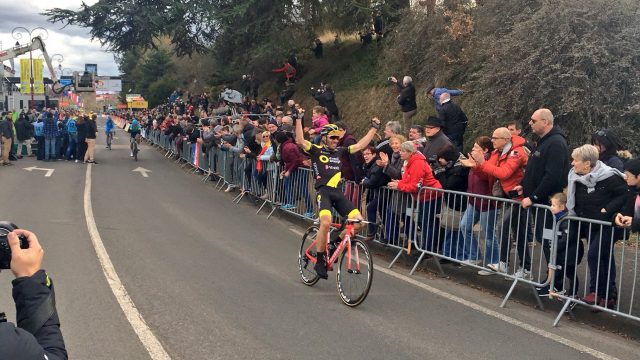 Paris-Nice #3: Hivert aime la course au soleil