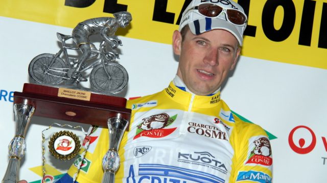 Lance Armstrong au dpart du Circuit de la Sarthe