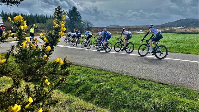 200'': l'essentiel du week-end cycliste breton