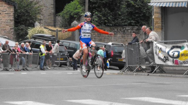 Ronan Hardy le plus rapide  Fougerolles-du-Plessis (53)