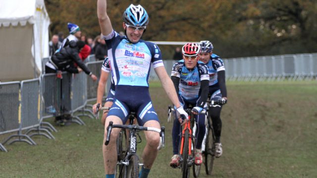 Cyclo-Cross de Couron (44) : Lecuyer devant les Nantais