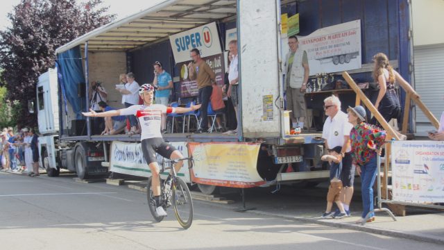 GP de la Roche aux Fes: Renault confirme