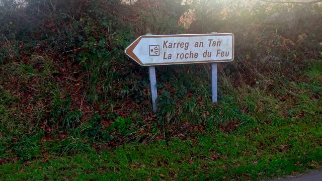 Tour du Finistre: avec Gaudu, Madouas et la Roche du Feu