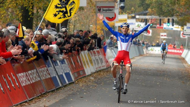 Championnats d'Europe de cyclo-cross junior : Viennet en or !