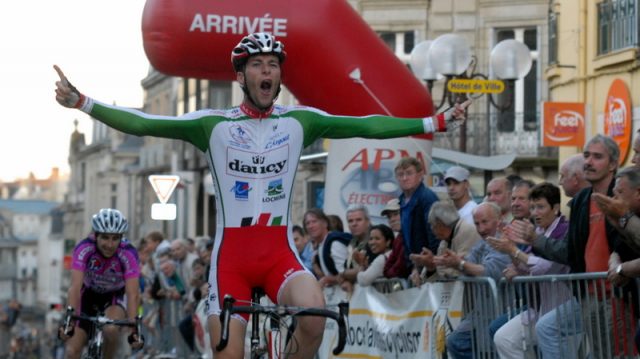 Julien Hervio remporte le Grand Prix de la Ville de Vannes 