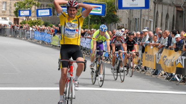 Pass'Cyclisme  Guerlesquin (29) : Kerlouet s'impose
