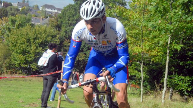 Cyclo-Cross de Brix (50) : Roussel devant le junior Levasseur