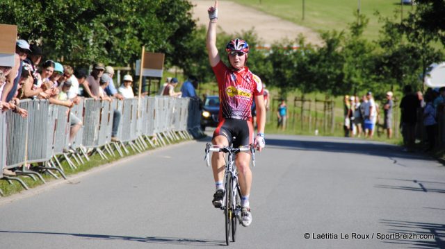 Championnat du Finistre de l'Avenir  Carhaix : Madouas, Hervo et Millour 