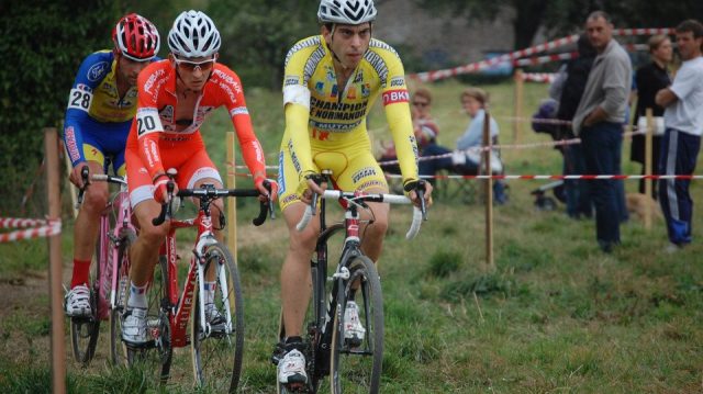 Cyclo-Cross de Mral (53) : Roussel devant Renard et Le Corre