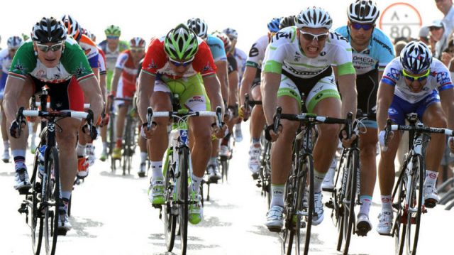 Oman : Kittel en grande forme 