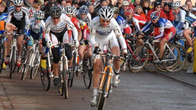 Coupe du Monde Dames de Cyclo-Cross  Hoogerheide: Mani 7me !  