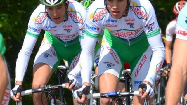 Les jumeaux Le Lavandier avec les Bleus sur le Tour des Pays de Savoie 