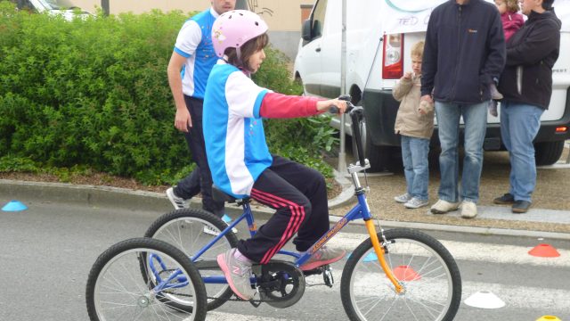 VEL'AUTISME  la fte du vlo de Fougres le samedi 6 juin 2015