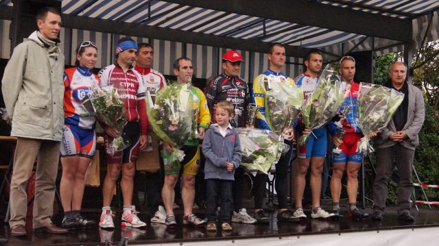 Pass'Cyclisme  Saint-Armel (56) : Ruz et Guillois 