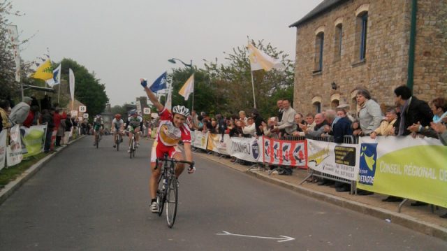 Simon Lorant devant Guillaume Benoist  Saint Ouen la Rouerie (35)