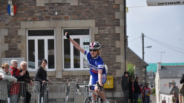 Hermine Bretonne  Plouzec: les bouquets pour Vinsot et Jeuland 