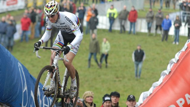 La Coupe du Monde Cyclo-cross Patrick UCI 2011-2012 dmarre  Plzen