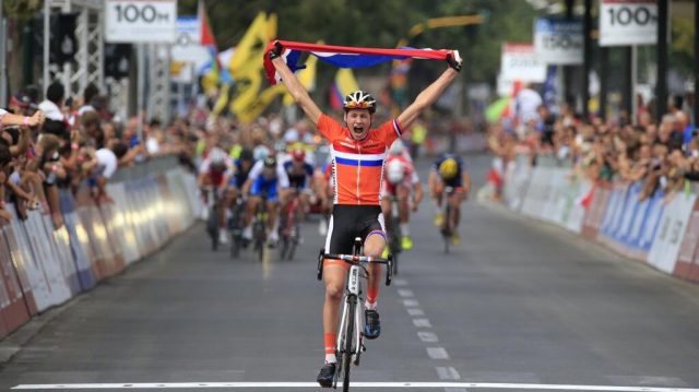 Mondiaux Juniors : Van der Poel Champion du Monde / Gesbert chute