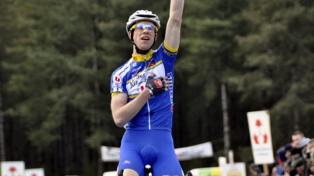 04/03/2012 PLUMELEC 