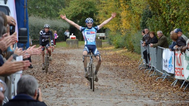 Sainte-Luce-sur-Loire (44) : Lecuyer devant Le Quau