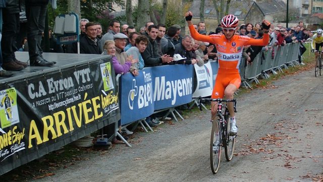 Challenge des Pays-de-la-Loire  Vaiges (53) : Le Corre remet a 