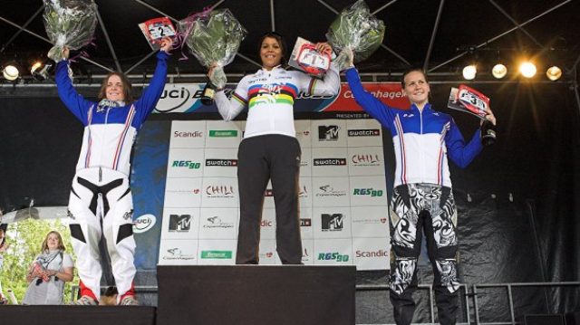 Coupe du Monde de BMX Supercross: Latitia Le Corguill s'impose  Chula Vista ! 