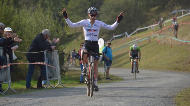 Trophe Rgional de cyclo-cross #1: Boulo devant Priou