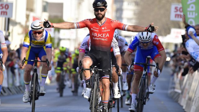 Roue Tourangelle: Bouhanni devant Coquard