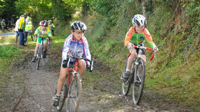 Cyclo-cross de Pleyben (29) : pour les jeunes