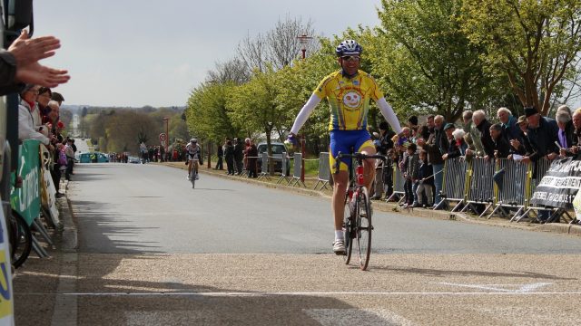 Plouigneau (29): Kerjean devant Mass.