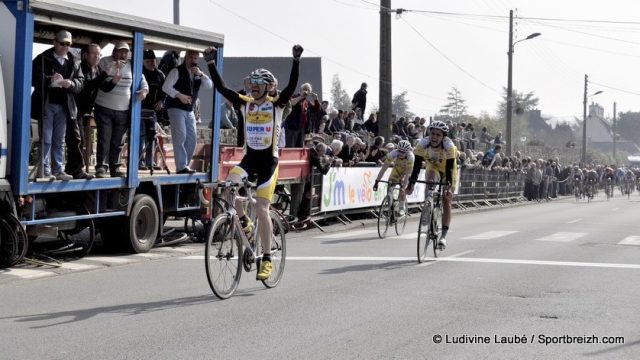 Plestin Les Grves : Les bouquets pour Boileau,Priou et Riou.