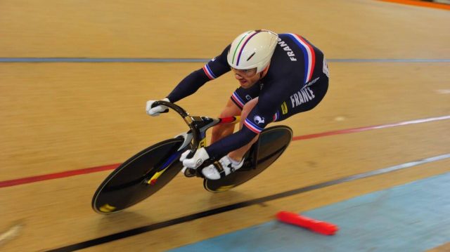 Pervis recordman du monde sur le KM.