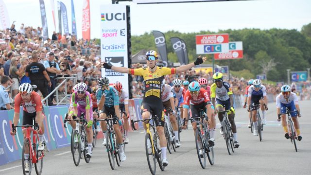 Bretagne Classic : Van Aert devant Laurance