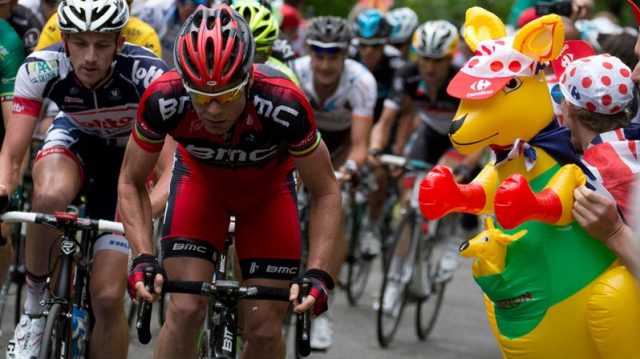 Tour de France avec BMC Racing Team : Evans survit au sabotage d’une tape du tour