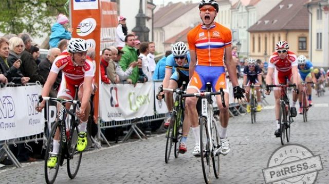 Course de la Paix # 1 : Van Der Poel au sprint 