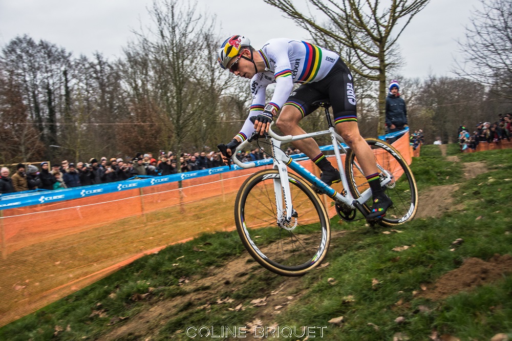 La Mzire / Elites Hommes : le TGV  Van Aert