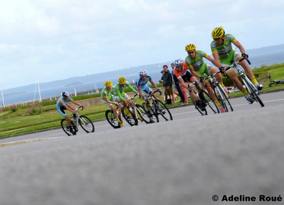 Petit peloton  Sarzeau (56) ce vendredi soir 