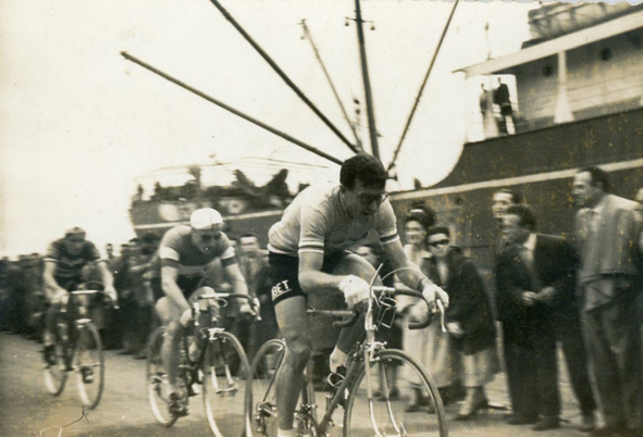 Paris-Roubaix 1956 : Bobet au bout de la douleur