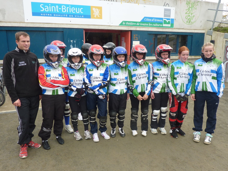 Les fminines du 22 dcouvrent le BMX  