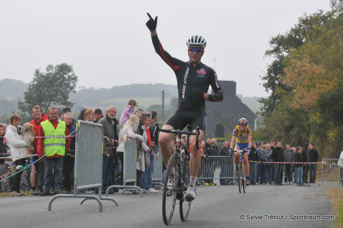 Cyclo-cross de Pluguffan (29) : Conan, Piriou, Carriou et Le Bris